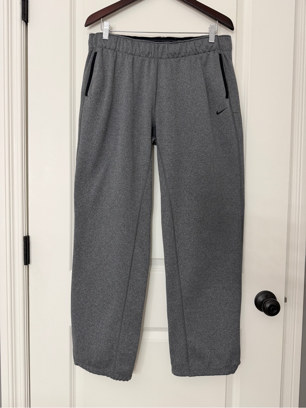 Nike Women’s Gray Athletic Sweatpants Wide Leg w/ Drawstring Cinch Ankle Joggers